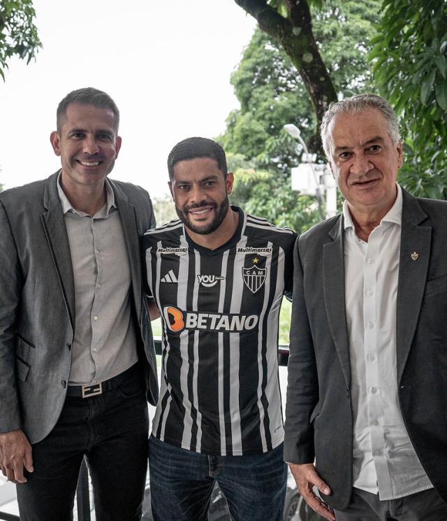 互动-浩克与米涅罗竞技续约 踢到2026年底 到时他40岁