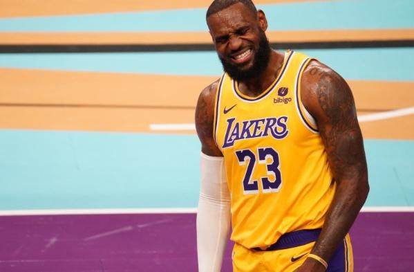 双加时后再接背靠背 39岁的詹姆斯真的累麻了