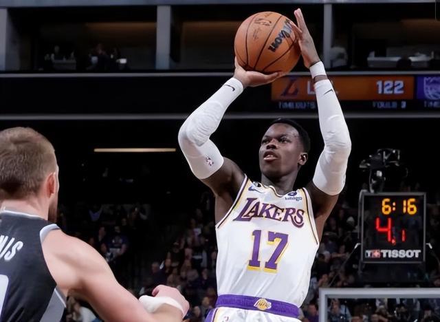 篮球-湖人拼出五连胜现曙光！托布+小黑成詹皇好帮手