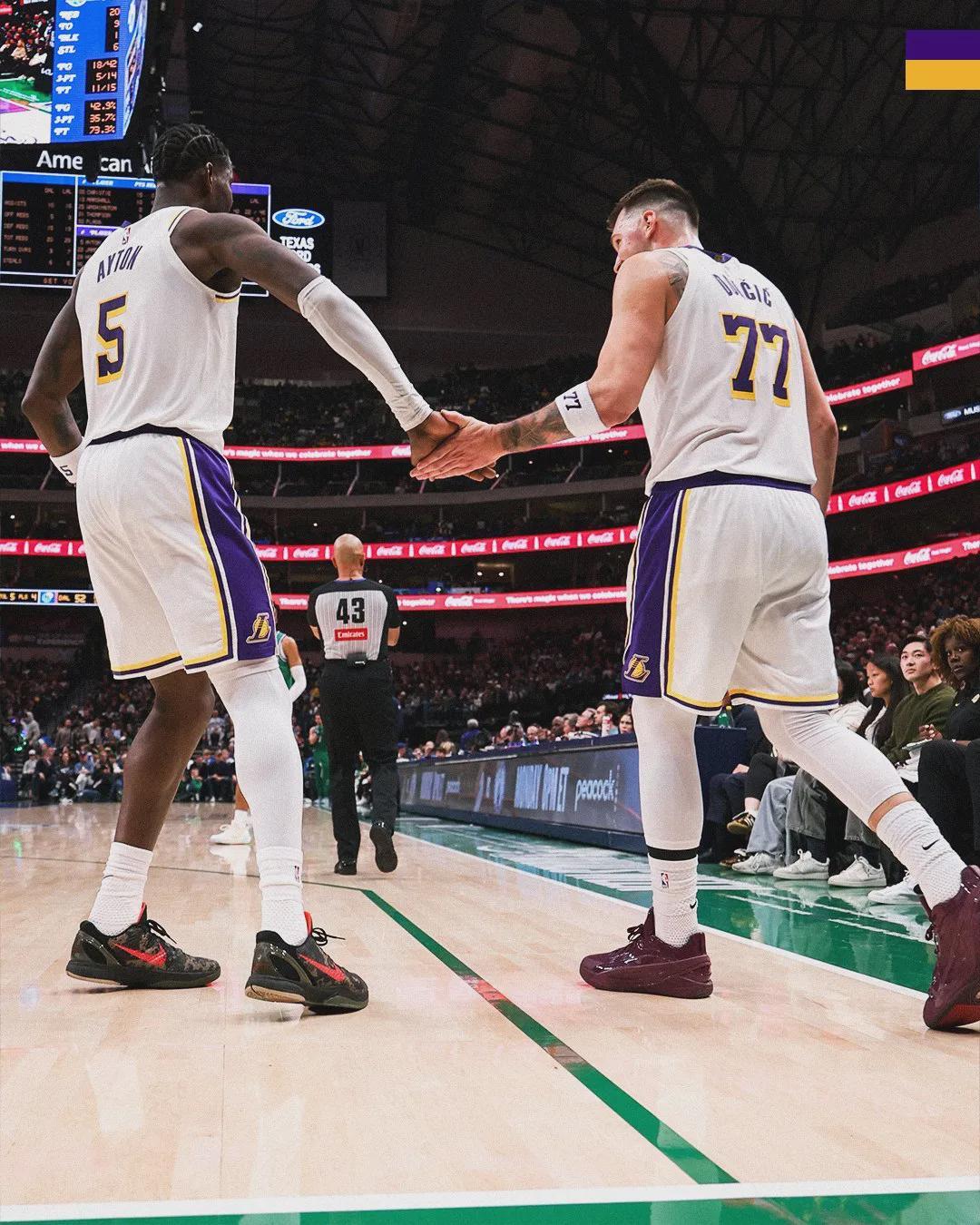 足球-4+4+9！场均5.7分！湖人状元彻底迷失了