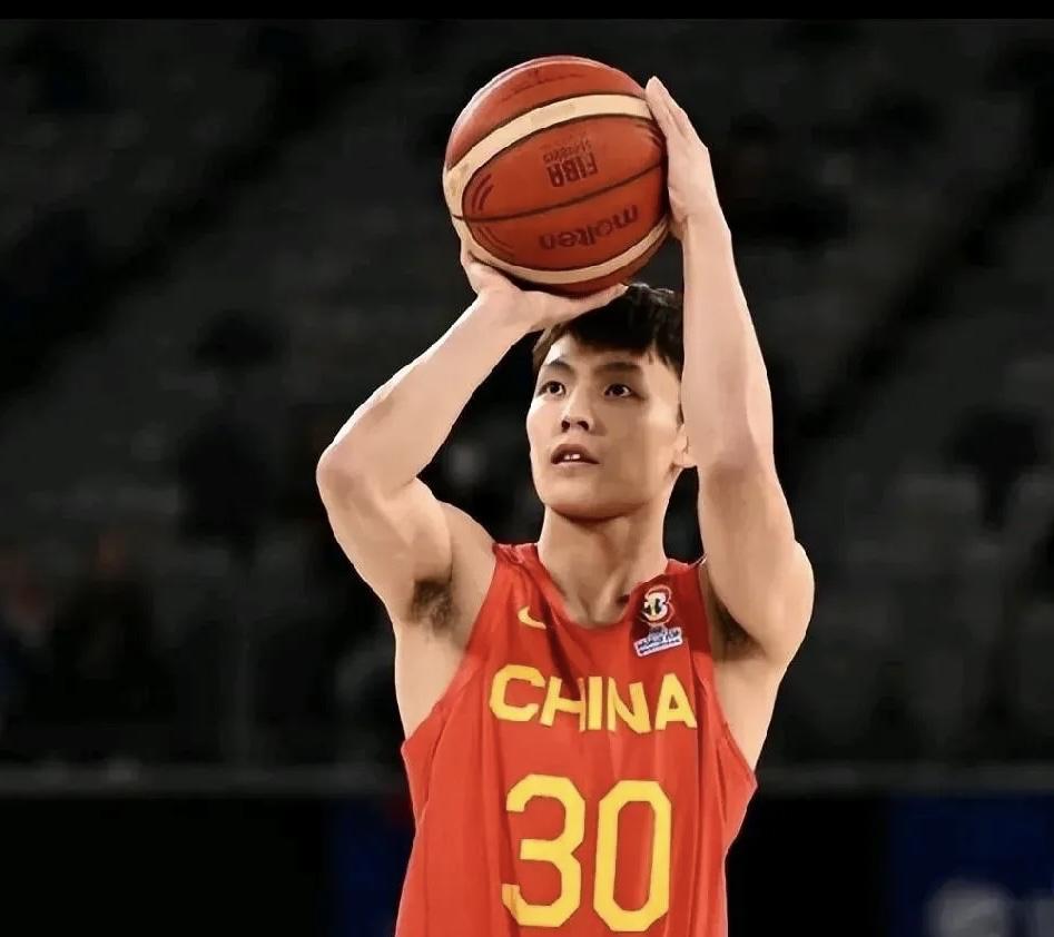 篮球-广东3消息！徐杰因伤退出男篮，徐昕拒绝回归，朱芳雨做重要决定