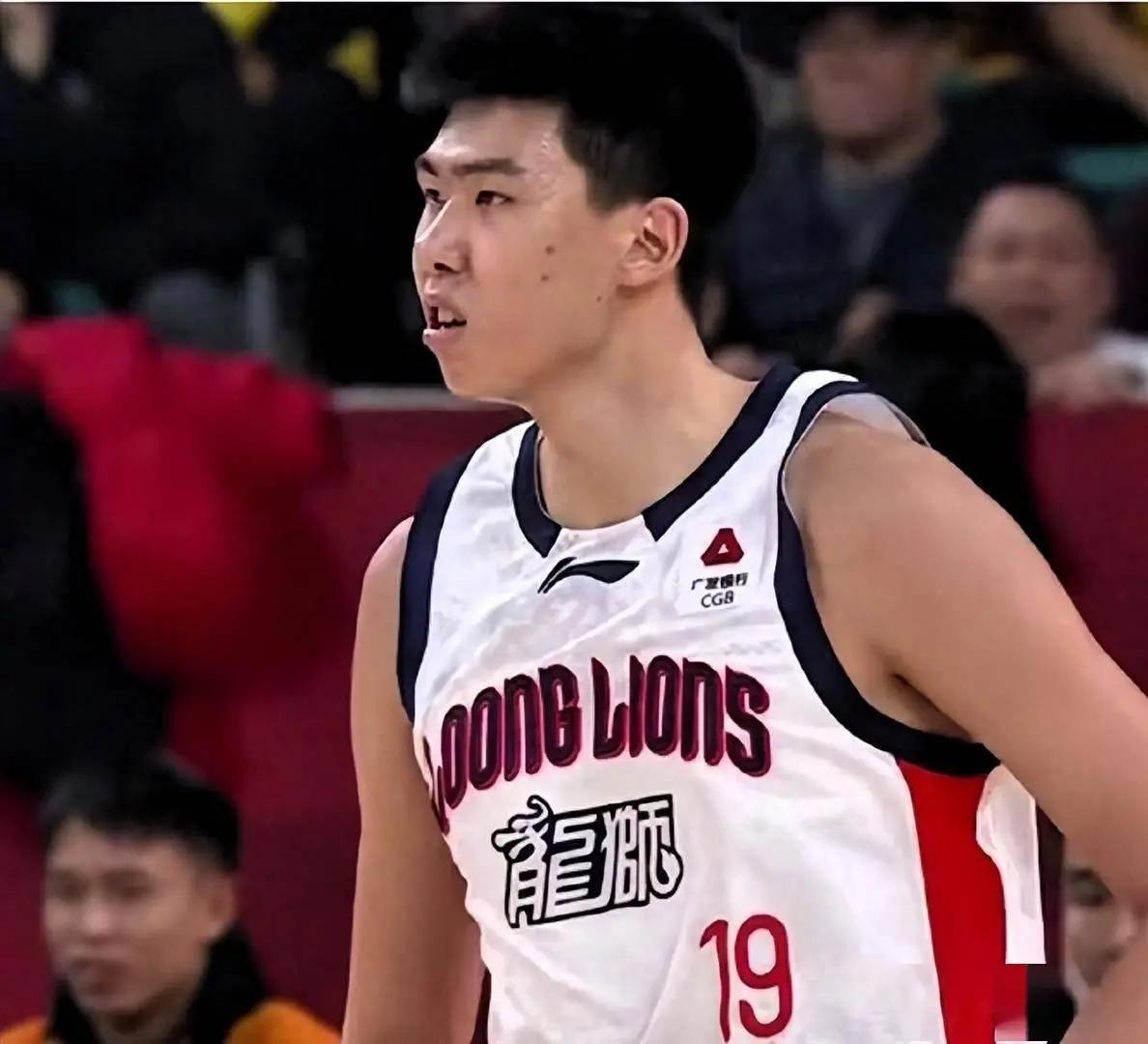 篮球-广东3消息！徐杰因伤退出男篮，徐昕拒绝回归，朱芳雨做重要决定