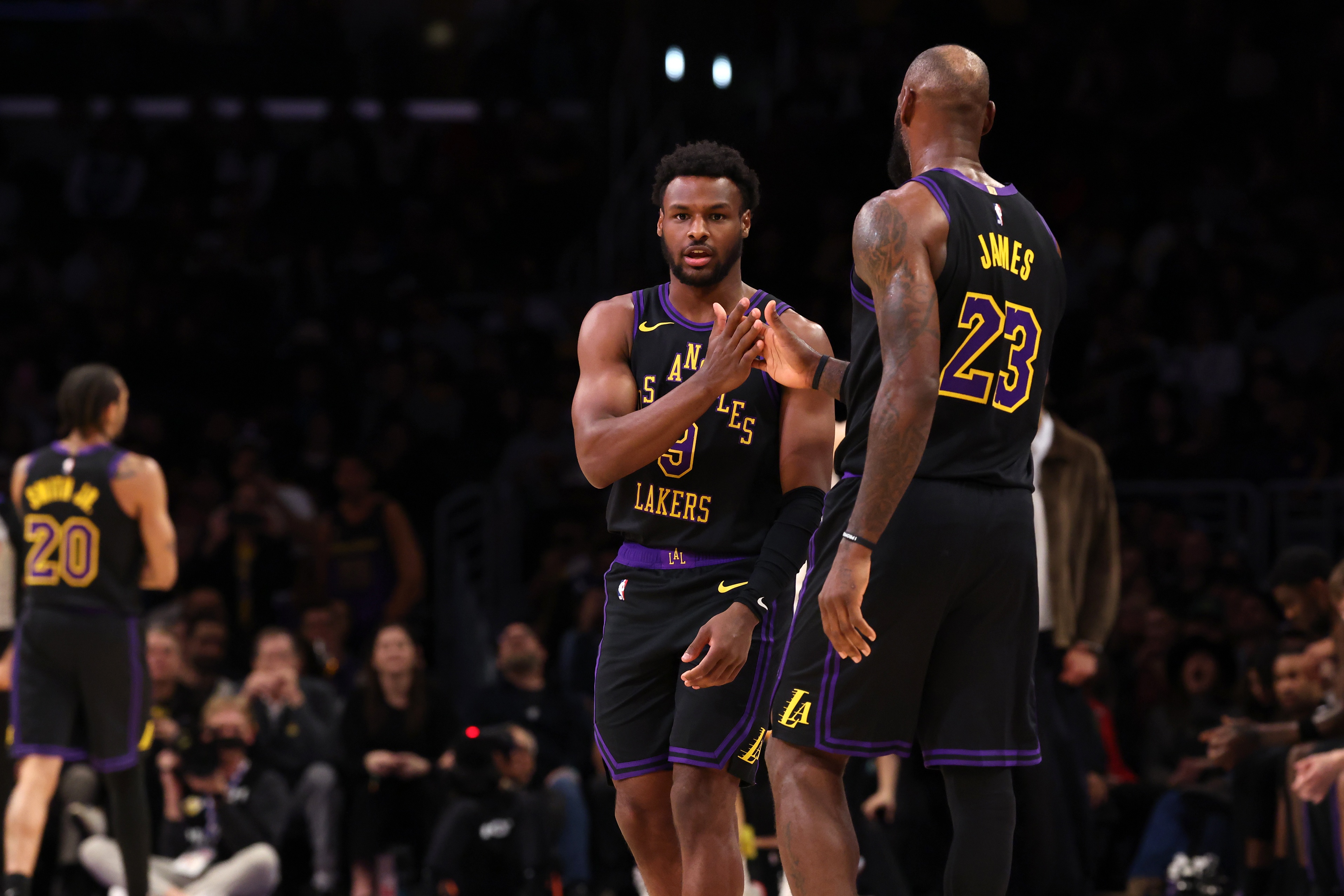 sohu搜狐首页-未来成谜!詹姆斯还会继续征战NBA吗?他会接受多大幅度的降薪?