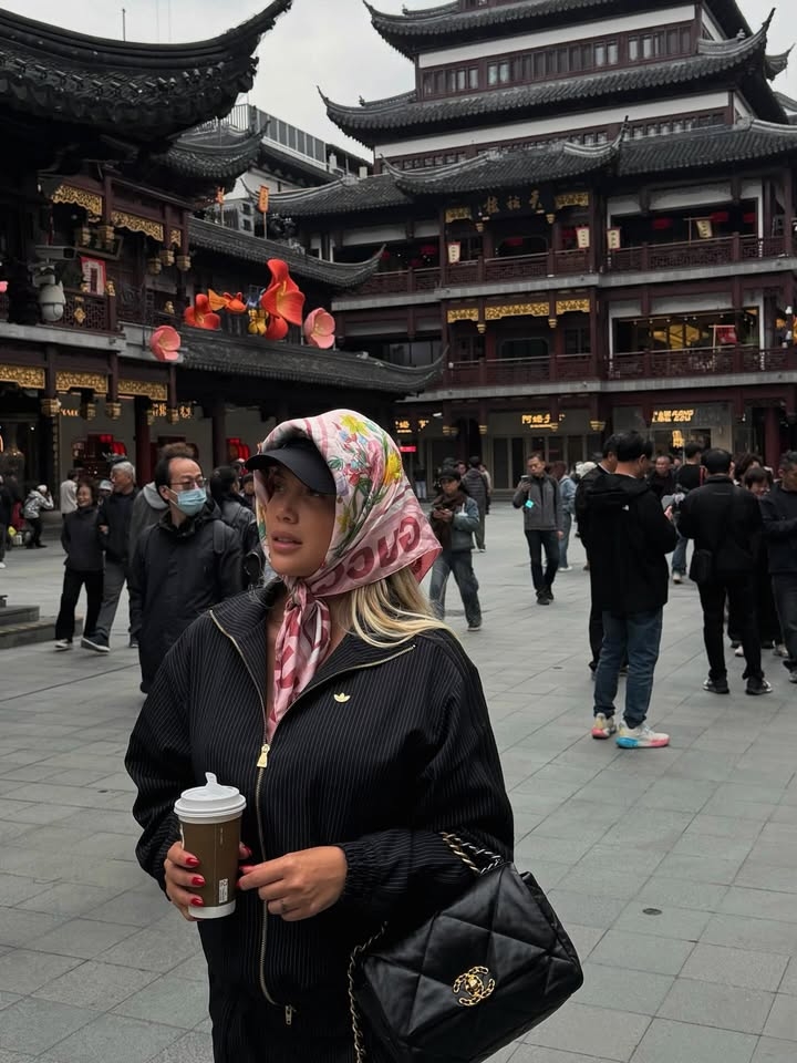 👀有无吧友偶遇了？旺达3天前游玩上海 本月与伊卡尔迪正式离婚